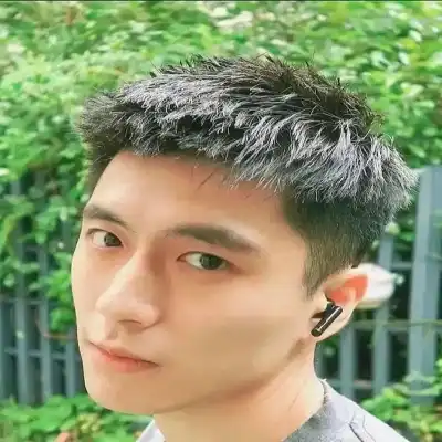 唐依童